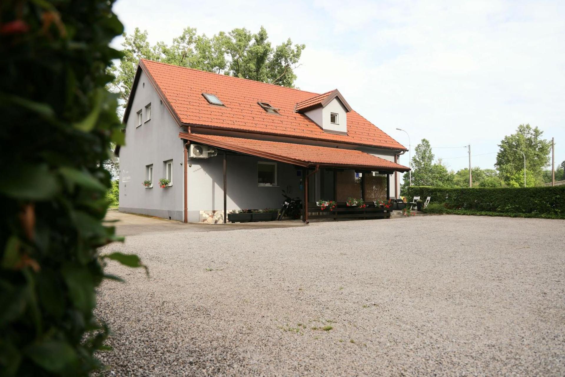 B&B Cindra Karlovac Εξωτερικό φωτογραφία